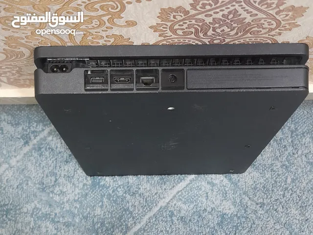 للبيع بلايستيشن فور