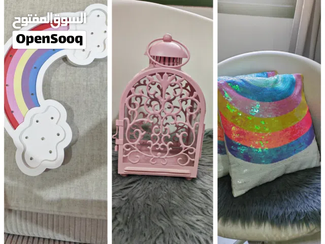 2 مخده.. فانوس ومنظر قوس قزح