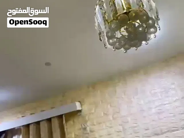 ثريات اثنين