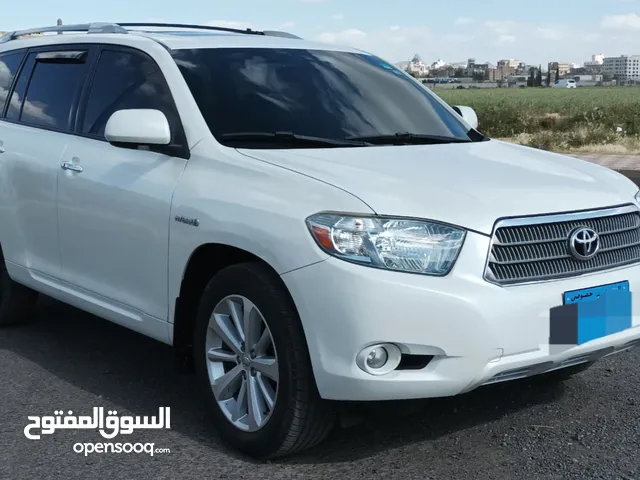 Used Toyota Highlander in Sana'a