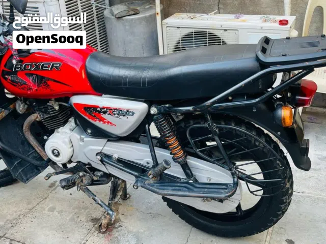للبيع دراجة بوكسر نظيفة