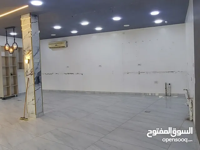 صاله تجاريه لي ايجار قرب خدمات 11 يوليو موقع ممتاز