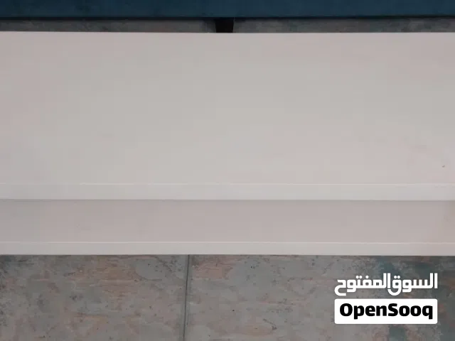 اثاث خارجي وأخري نظيف جداً الطاولة جم مدل مختلفة