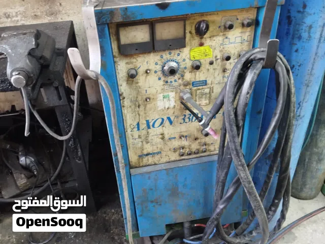معدات صناعيه