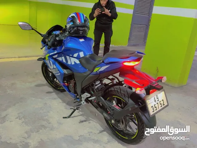 دراجه فحص كامل من الشركه ماشيه فقط 7الاف بعتبارها زيرو عليها اكزوزت معدل صوت بجنن ممكن اقساط دفعه