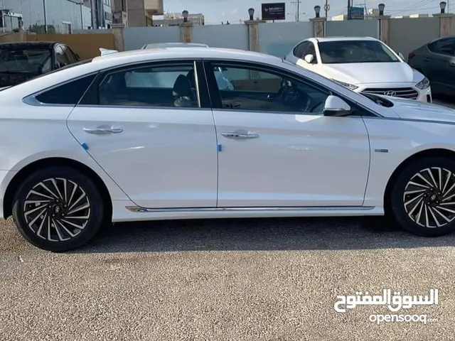 هيونداي سوناتا هايبرد 2018 للبيع