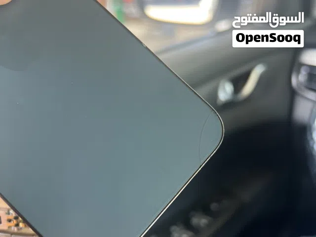 ايفون 12 برو مغير بطارية