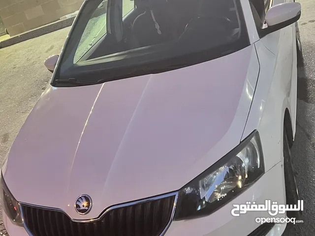سكودا فابيا 2015 ولا ضربة عداد قليل 99الف