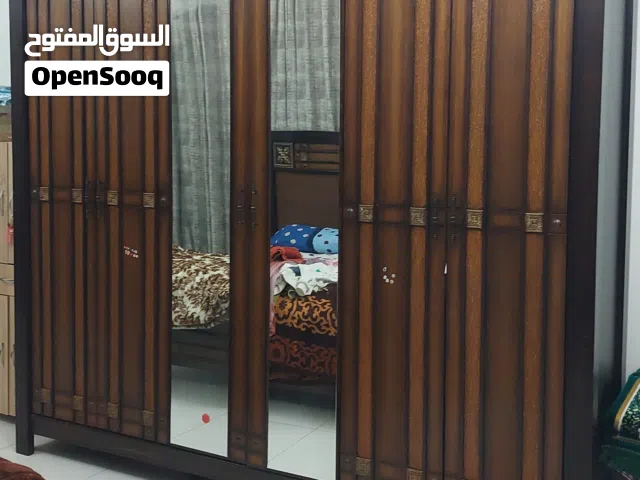 أثاث غرفة نوم مصنوع من الخشب الماليزي الاصلي