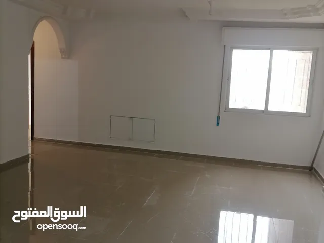 220 m2 4 Bedrooms Apartments for Rent in Amman Jubaiha