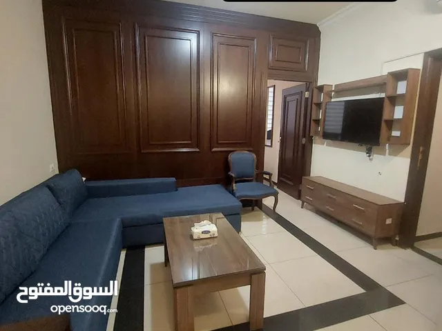 200 m2 3 Bedrooms Apartments for Rent in Beirut Hamra