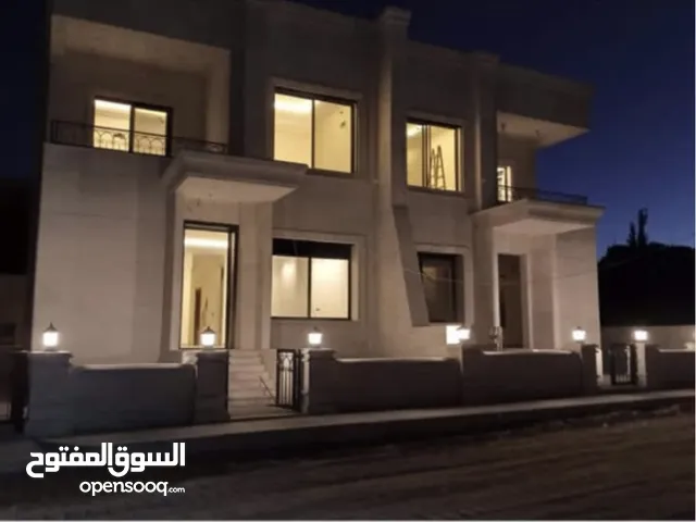 495 m2 4 Bedrooms Villa for Sale in Amman Airport Road - Manaseer Gs