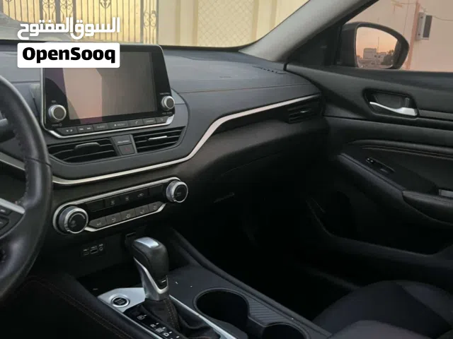 2022, Nissan, Altima, SR