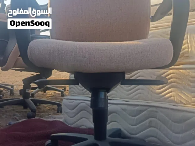 للبيع مجموعة كراسي مستعملة ونظيفة جدا