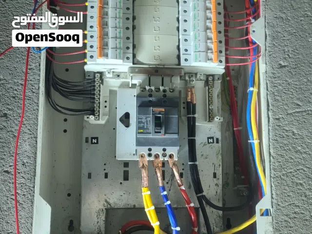 كهرباء وديكورات تابع الوصف