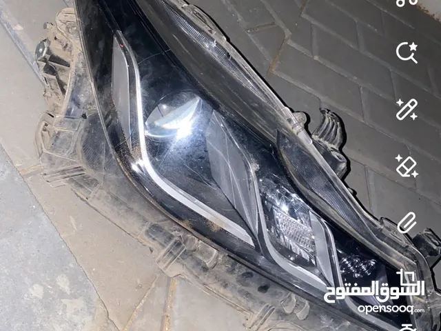 شمعات كورولا للبيع 2021 .
