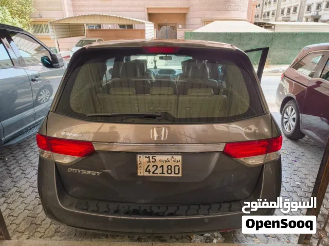 2016 هوندا اوديسى Touring Elite