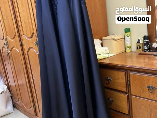 فستان سهرة طويل استخدام مرة واحدة