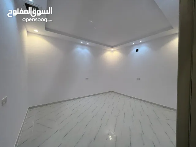 750m2 1 Bedroom Apartments for Rent in Al Riyadh Al Yarmuk
