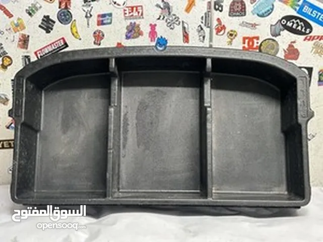 صندوق تنظيم الاغراض سياره كيا سول 2014 الي 2019 مع غطاء الذي فوقه تشليح وكاله كرت سعرالقطعتين 40 الف