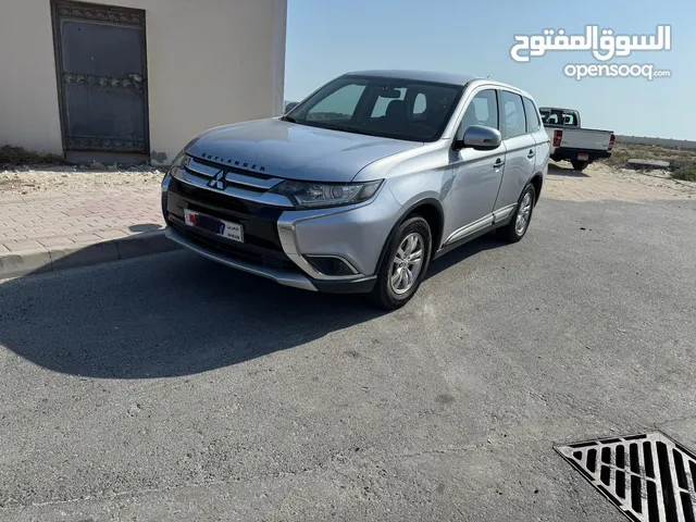 Mitsubishi outlander 2016
