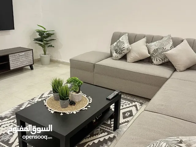 شقة مؤثثة للإيجار في الرياض حي ظهرة لبن في شارع عسير