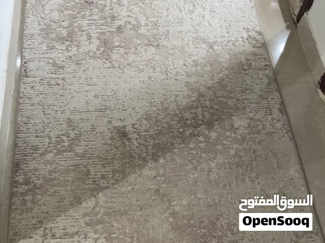 السجاد والبرادي بدون الطقم