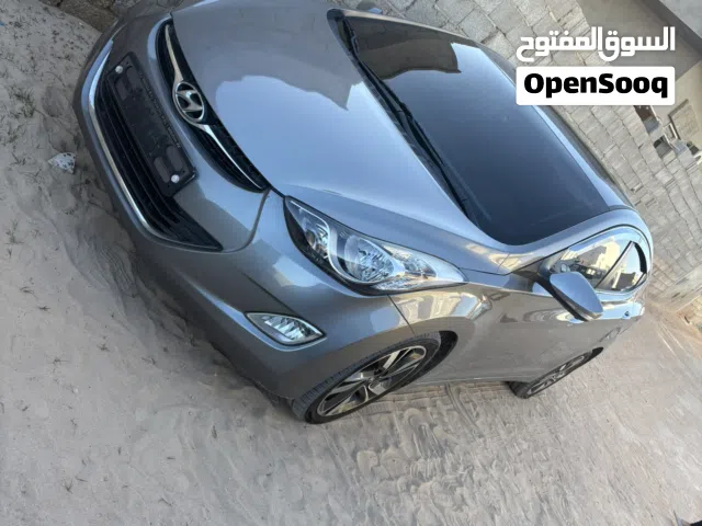 هونداي افانتي 2012