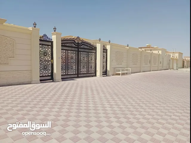 1400 m2 More than 6 bedrooms Villa for Sale in Abu Dhabi Khalifa City