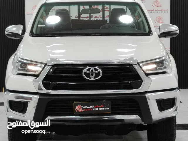 Used Toyota Hilux in Al Batinah