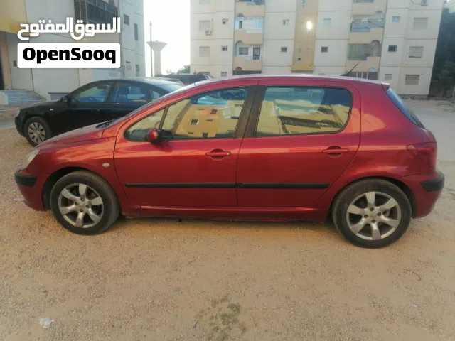 2004 بيجو 307 CC