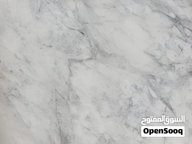 رخام سماكة 2 سنتم . نوعه إيطالي قص صيني .60 × 60 . الكمية 100 متر واصل لعندك في الرياض السعر 220 ريا