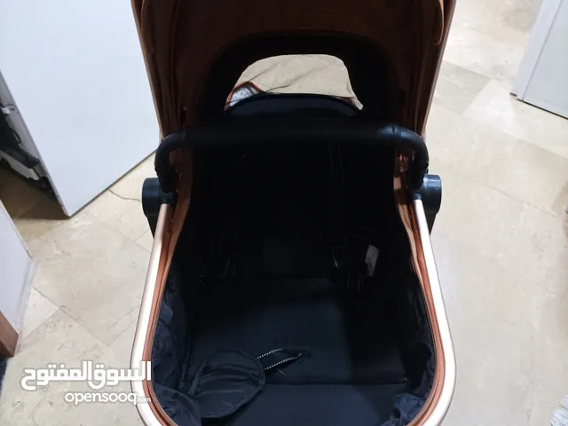 للبيع عربانة أطفال ماركة Kidilo
