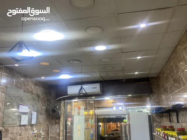 محل تجاري للبيع على الشارع الرئيسي