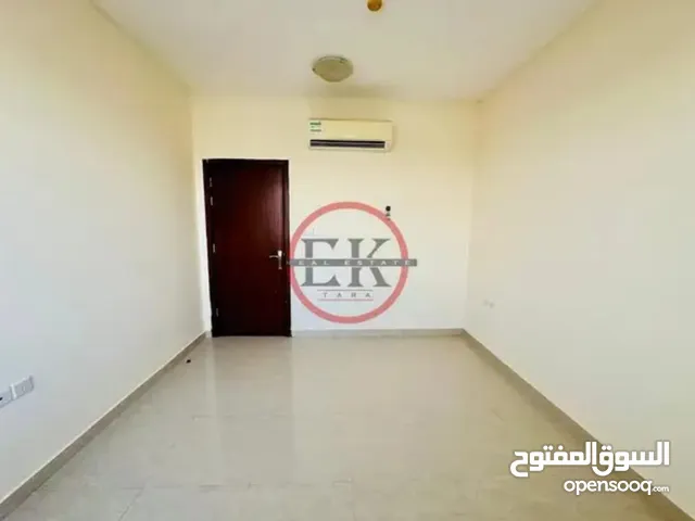 200 m2 3 Bedrooms Townhouse for Rent in Al Ain Al Muwaiji