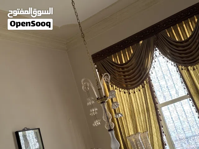 ثريه كلاسيكيه للبيع