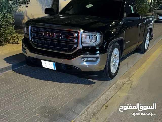 Used GMC Sierra in Southern Governorate