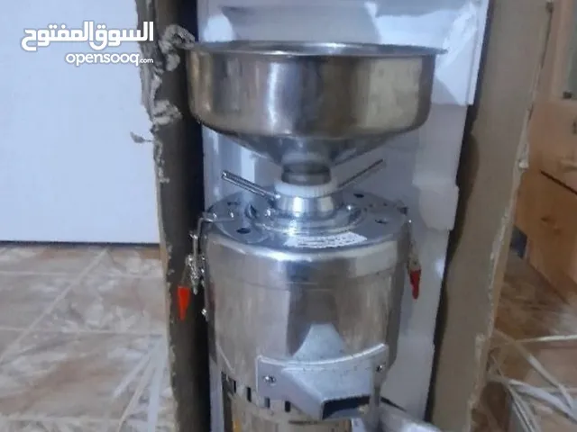 ماكنية طحن مكسرات وإنتاج زبدة الفول السوداني 15 كليو 240v يوجد خدمة توصيل ...