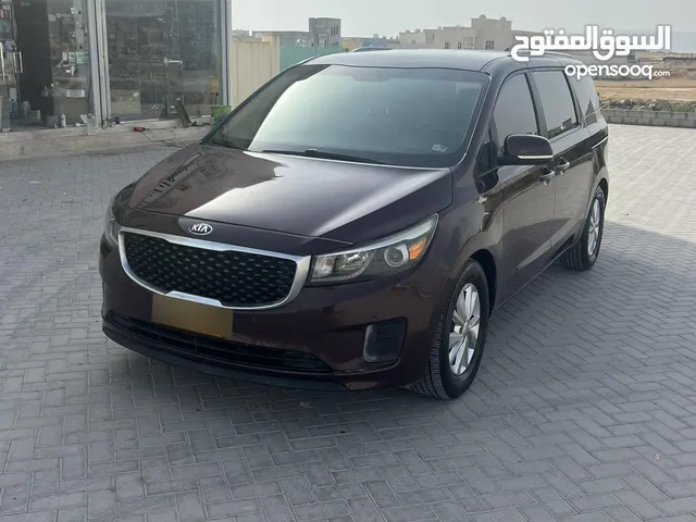 Used Kia Sedona in Dhofar