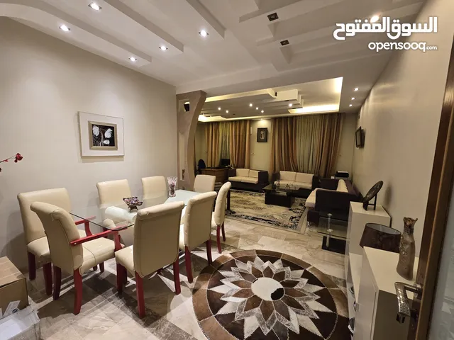 190 m2 5 Bedrooms Apartments for Sale in Amman Tabarboor