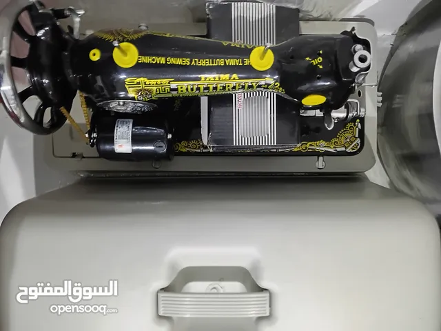 ماكينة خياطة