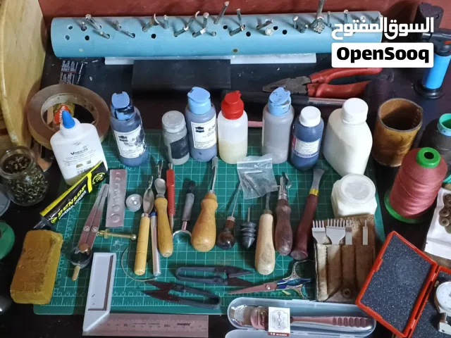 مجموعه ادوات يدويه لصناعه الجلد