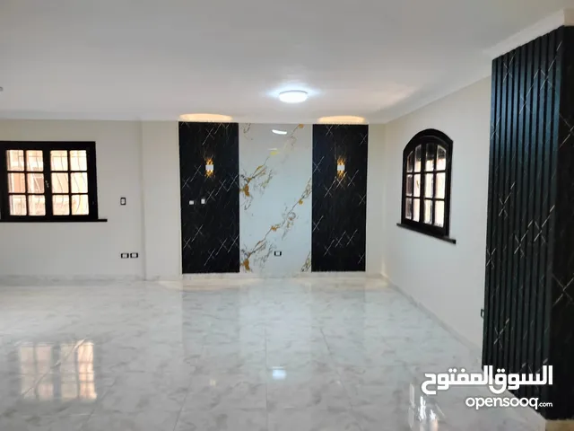 شقة في أكتوبر ، الترا سوبر لوكس ، اول سكن للايجار