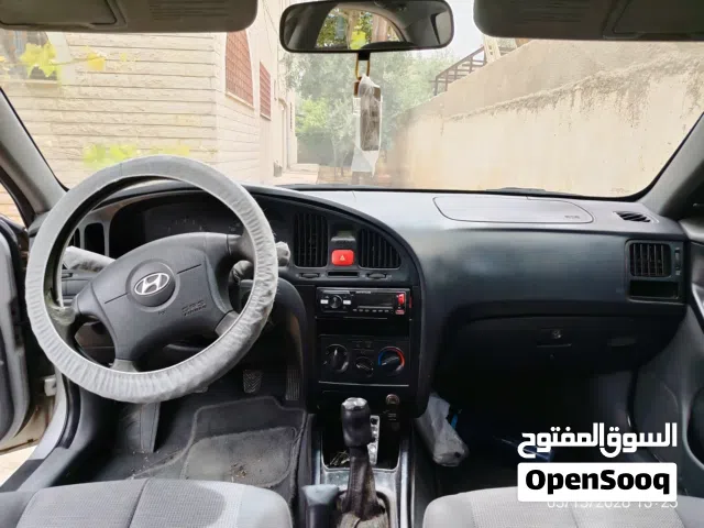 2006 Hyundai Elantra Standard