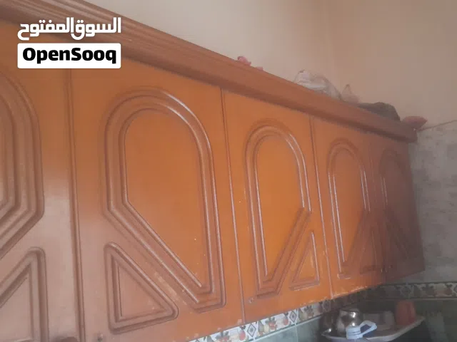 متوفر دولاب مطبخ مقضوض كما في الصور المكان طرابلس