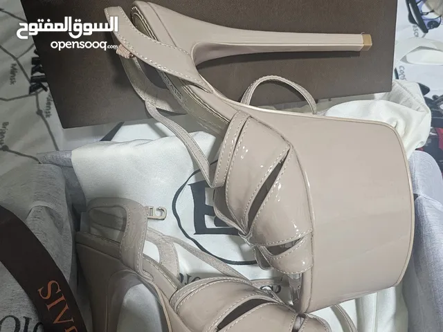 Jojo Bragais Shoes: from Philippines
