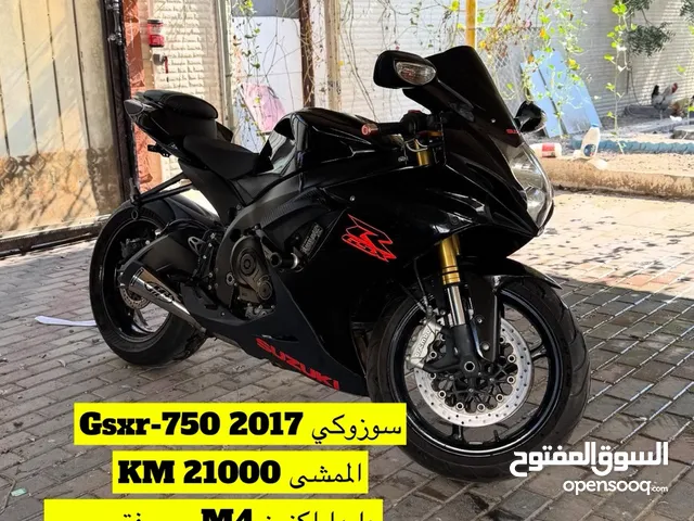 Suzuki GSXR 750 دراجه سوزركي 2017