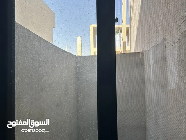 شباك دبل كبير مفصلات