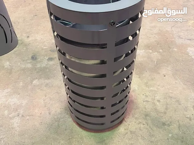 سلات نفايات الاستانلس ستيل وستيل مجلفن مدهون وخشب