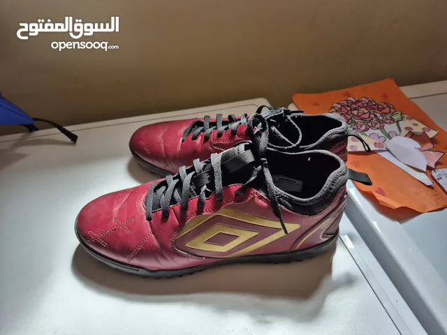بوت كرة قدم